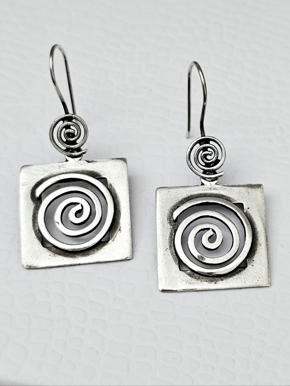 Silpada Very Rare Sterling Silver Square Swirl Two Dimensional Vintage Earrings